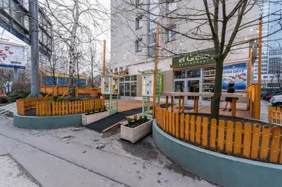 Budynek, w którym mieści się apartament