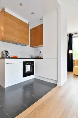 Kuchnia lub aneks kuchenny w obiekcie Apartments City Center Warsaw by Noclegi Renters