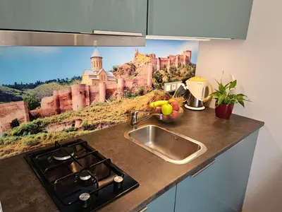 Kuchnia lub aneks kuchenny w obiekcie Przytulne studio przy Łazienkach Królewskich