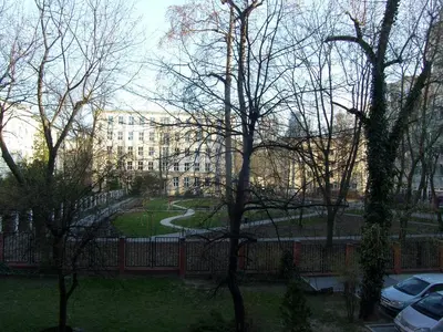 Budynek, w którym mieści się apartament