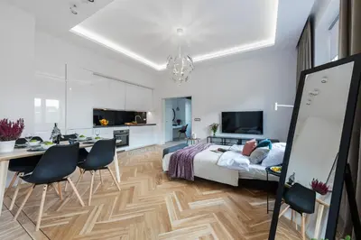 Telewizja i/lub zestaw kina domowego w obiekcie P&O Apartments Metro Politechnika on Zbawiciela Square