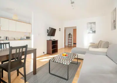 Kuchnia lub aneks kuchenny w obiekcie Green Kabaty Apartment 2