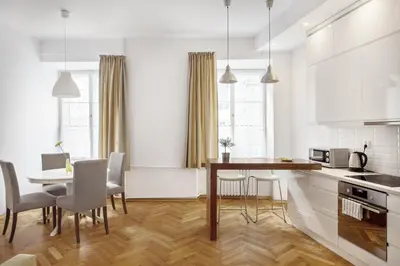 Kuchnia lub aneks kuchenny w obiekcie Bednarska Old Town Apartment