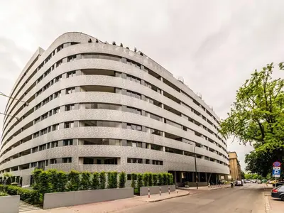 Budynek, w którym mieści się apartament