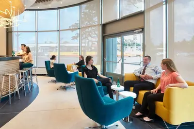 Goście zatrzymujący się w obiekcie Golden Tulip Warsaw Airport