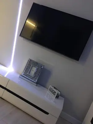 Telewizja i/lub zestaw kina domowego w obiekcie Apartament MnW
