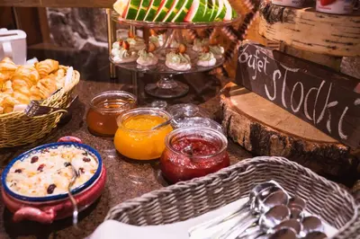 Jedzenie w hotelu lub w pobliżu