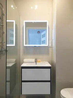 Łazienka w obiekcie Apartamenty Metro Słodowiec, free parking Żeromskiego 1 CMKP- 5 min