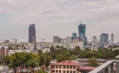 Widok na miasto Warszawa z tego apartamentu