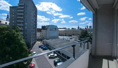 Budynek, w którym mieści się apartament