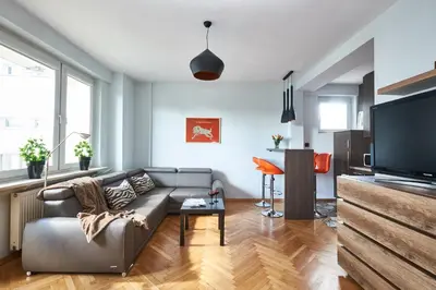 Telewizja i/lub zestaw kina domowego w obiekcie Noctis Apartment Tamka