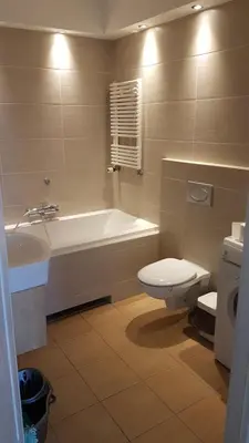 Łazienka w obiekcie DOMOTEL Aleje Jerozolimskie