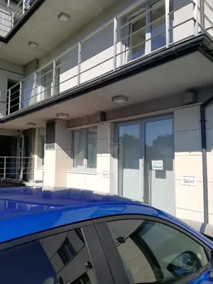 Budynek, w którym mieści się hostel