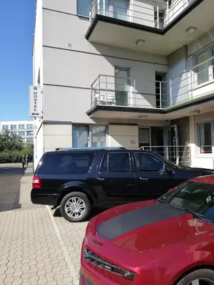 Budynek, w którym mieści się hostel