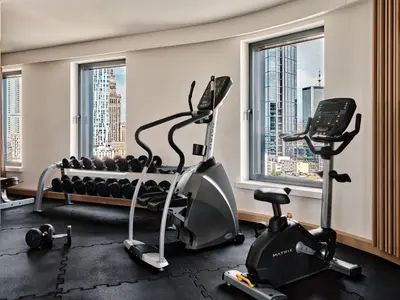 Centrum fitness w obiekcie Holiday Inn - Warsaw City Centre by IHG