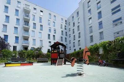 Plac zabaw dla dzieci w obiekcie Stawki Watermelon Apartment