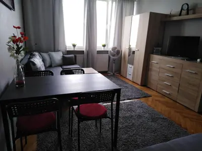 Telewizja i/lub zestaw kina domowego w obiekcie A.G-Apartamenty Warszawa Centrum