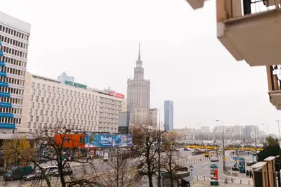 Widok na miasto Warszawa z tego apartamentu