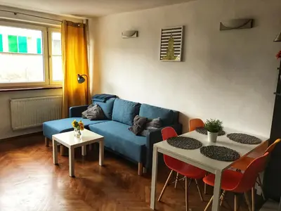 Część wypoczynkowa w obiekcie ul Złota 6- samo centrum-klimatyzacja!