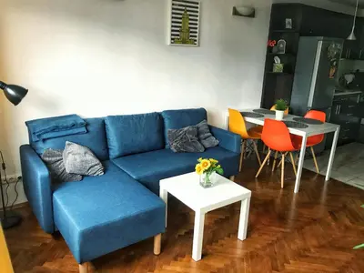 Część wypoczynkowa w obiekcie ul Złota 6- samo centrum-klimatyzacja!