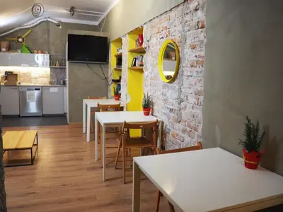 Kuchnia lub aneks kuchenny w obiekcie New World St Hostel
