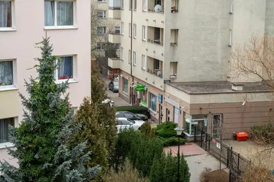Budynek, w którym mieści się apartament
