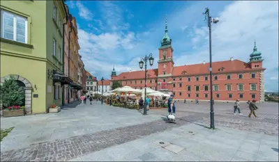Budynek, w którym mieści się apartament