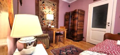 Łóżko lub łóżka w pokoju w obiekcie Apartament Polski Art Deco Free Parking
