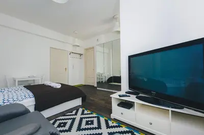 Telewizja i/lub zestaw kina domowego w obiekcie ShortStayPoland Noakowskiego (B30)