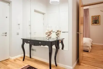 Plan piętra w obiekcie Świętojańska Old Town Deluxe Apartament by BookingHost
