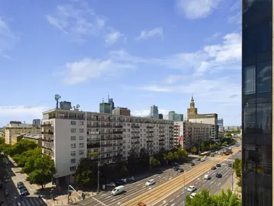 Widok na miasto Warszawa z tego apartamentu