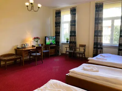 Telewizja i/lub zestaw kina domowego w obiekcie Hotel Łazienkowski
