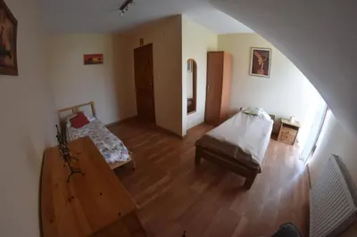 Łóżko lub łóżka w pokoju w obiekcie Comfortable house with garden