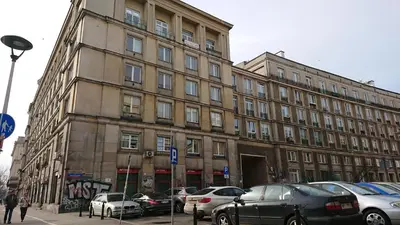 Budynek, w którym mieści się apartament