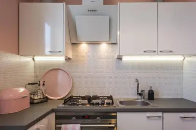 Kuchnia lub aneks kuchenny w obiekcie Apartament MODERN SCANDI Waszyngtona