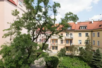 Budynek, w którym mieści się apartament