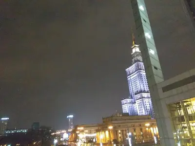Widok na miasto Warszawa z tego apartamentu