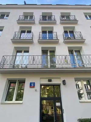 Budynek, w którym mieści się apartament