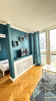 Telewizja i/lub zestaw kina domowego w obiekcie Beloved Warsaw Apartments- Aleja Jana Pawła II