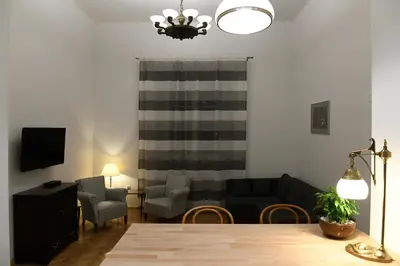 Telewizja i/lub zestaw kina domowego w obiekcie APARTAMENT na DLUGIEJ