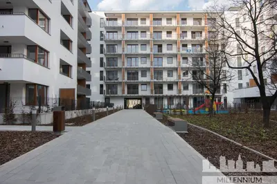 Budynek, w którym mieści się apartament