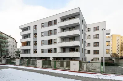 Budynek, w którym mieści się apartament