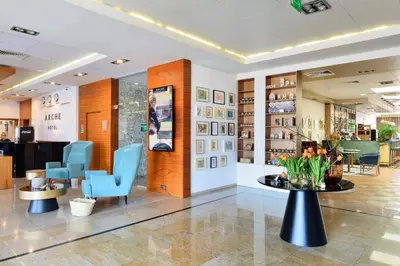 Hol lub recepcja w obiekcie Arche Hotel Puławska Residence Warszawa