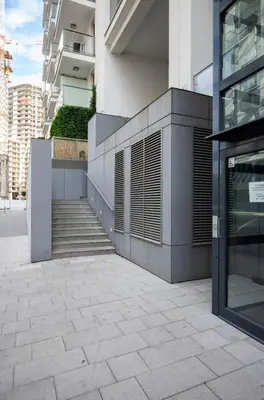 Budynek, w którym mieści się apartament