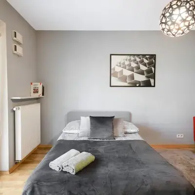 ClickTheFlat Artistic Estate Apartment