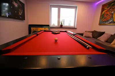 Stół bilardowy w obiekcie Villa Kava