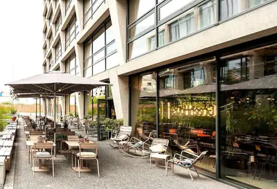 Budynek, w którym mieści się hotel