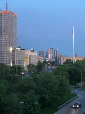 Widok na miasto Warszawa z tego apartamentu