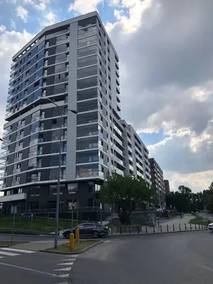 Budynek, w którym mieści się apartament