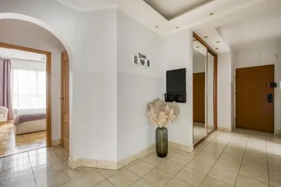 Telewizja i/lub zestaw kina domowego w obiekcie Gama Great Location & Famili Apartment 120m 2-12 people